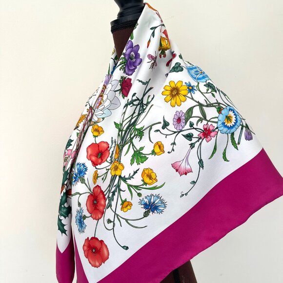 Gucci Silk Wrap Flora Print Logo White Multicolor Pink Border Scarf - Picture 6 of 15